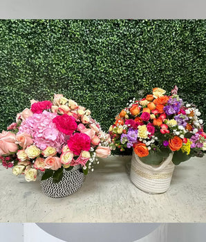 Colorful Flowers Basket. Each basket is filled with a variety of blooms, carefully selected to infuse your space with a burst of color and charm. Home delivery Miami, Doral Roses