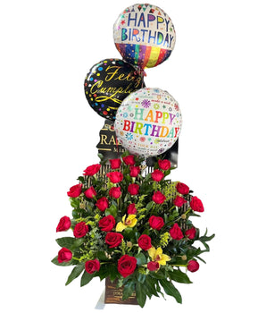 Each flower exudes love and happiness, making this gift truly special. Show how much you care with these beautiful roses! This stunning bouquet of 30 red roses is the perfect birthday gift for your loved one! Doral Roses Miami