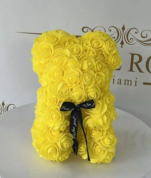 ¡Presentamos Teddy Bear Gifts Online! Color amarillo con corbatín, disfruta de una gran variedad de colores con nuestros ositos de peluche antialergicos, Entrega de regalos y flores en Miami, Fl Doral Roses Miami
