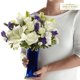 Azul Infinito, Regalo de Flores para el día de la madre, Arreglo de flores, envía flores por Doral Roses Miami
